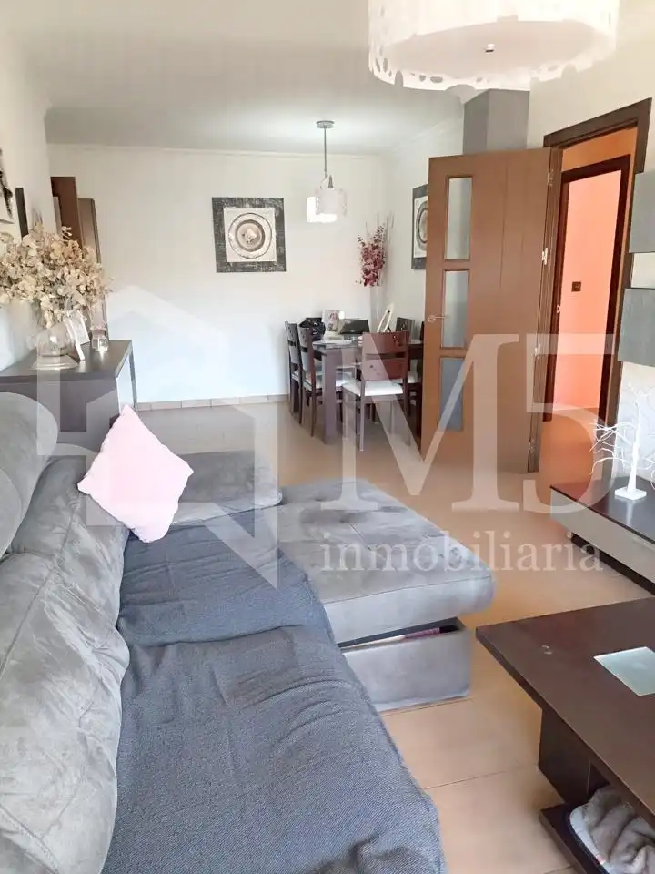 Piso en venta en Caleta de Vélez