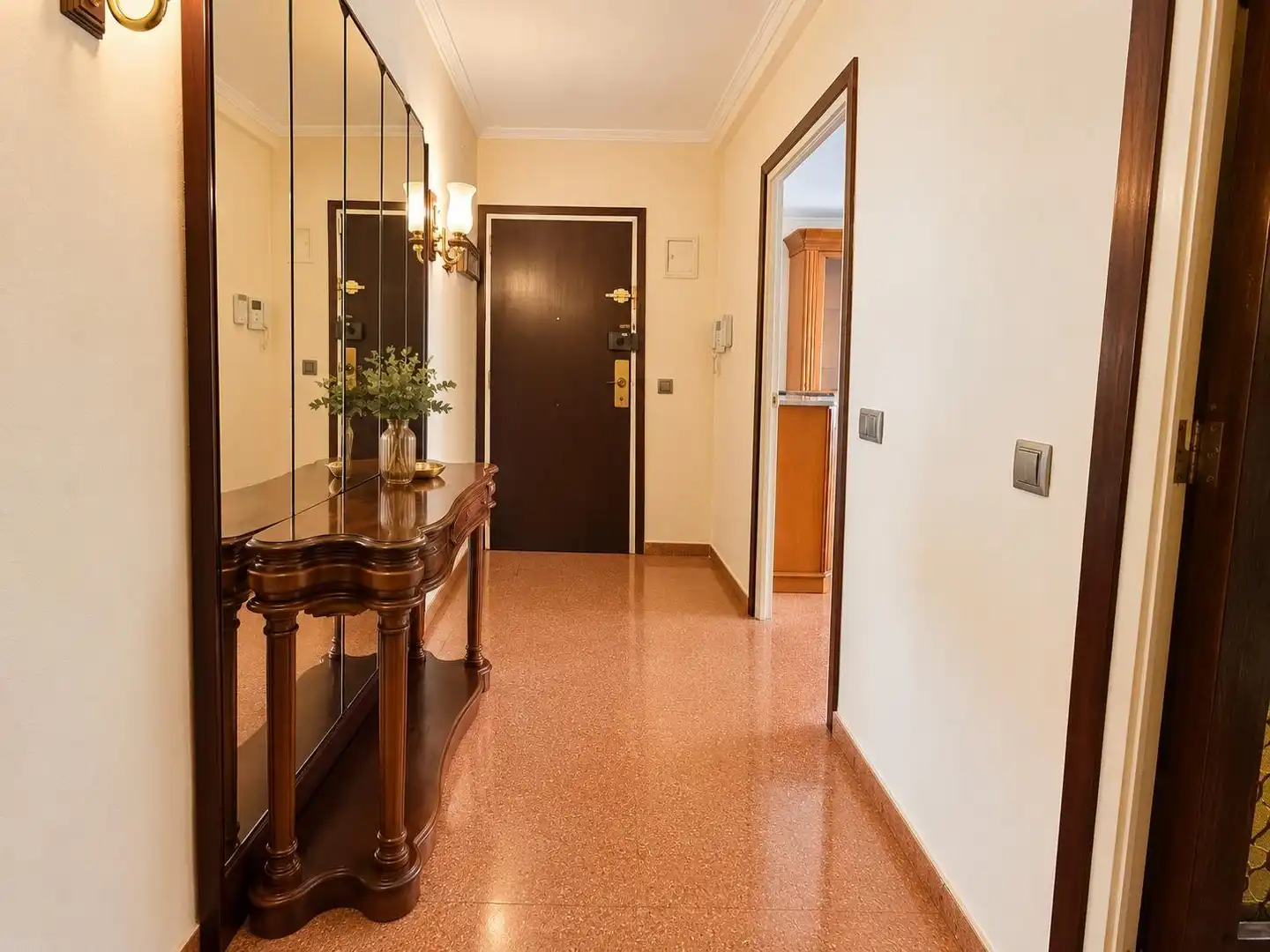 Flat for sale in Fonts dels Capellans - Sagrada Família