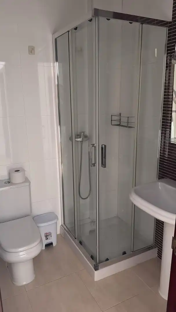 Baño de Casa adosada en venta en Chiclana de la Frontera con Jardín privado, Terraza y Balcón