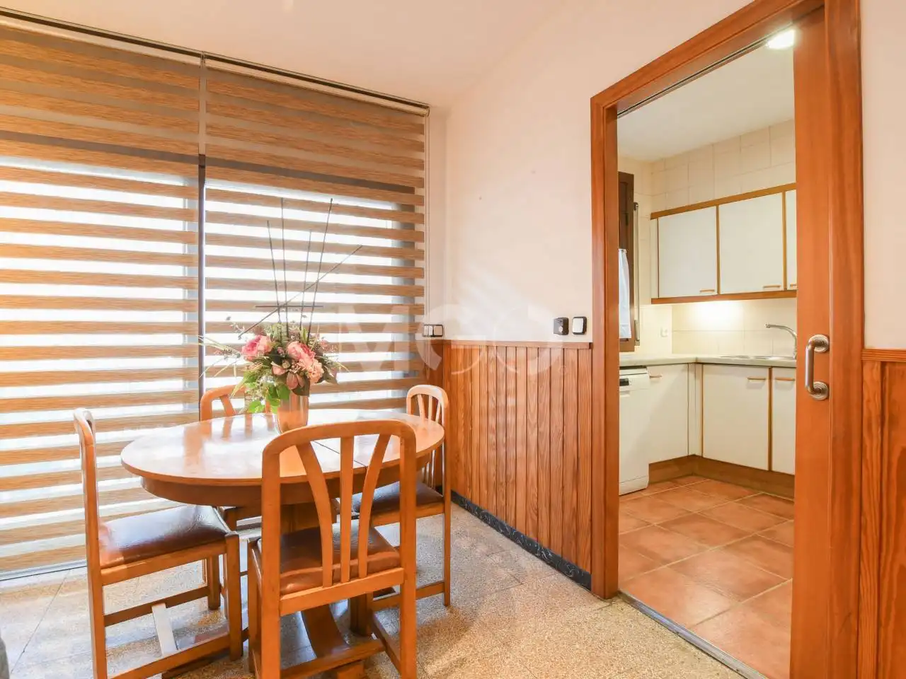 Flat with terrace for sale in Calle Montesquiu, imagen 8
