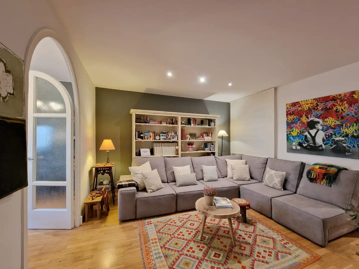 Living room of Flat for sale in Girona  with Air Conditioner, Heating and Terrace