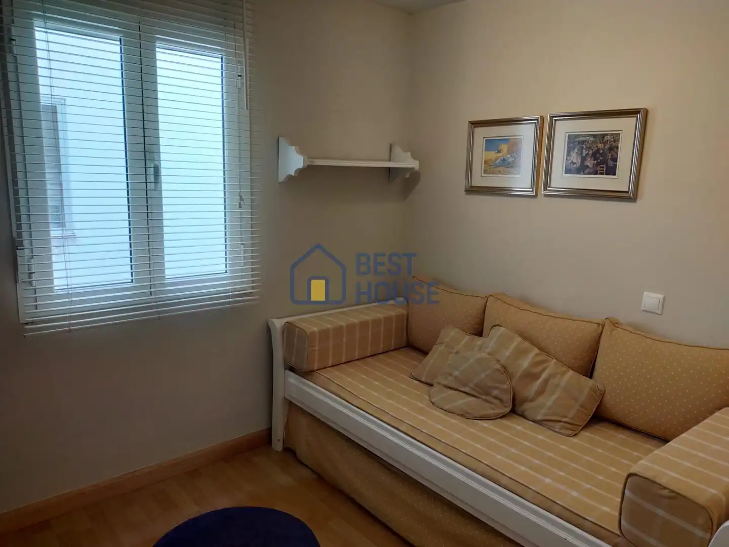 Habitación de Piso en venta en León Capital  con Calefacción, Terraza y Trastero
