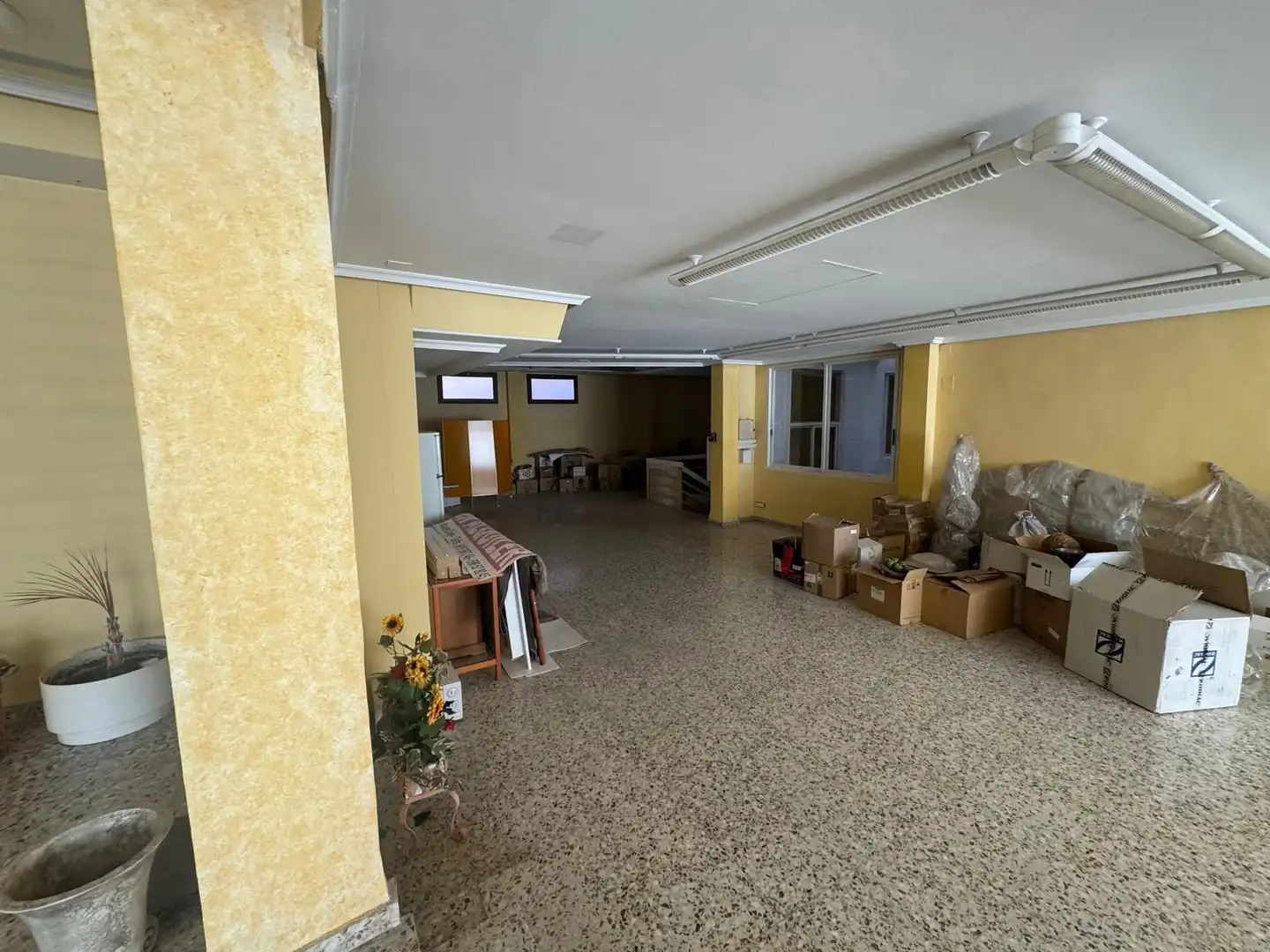 Local comercial en alquiler en iglesias, imagen 3