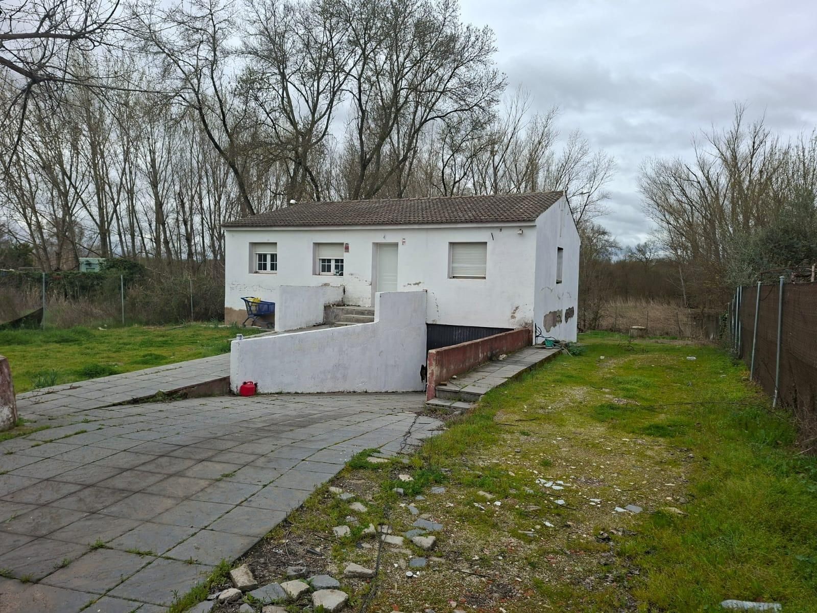 Houses for sale in Avenida RIO ALBERCHE