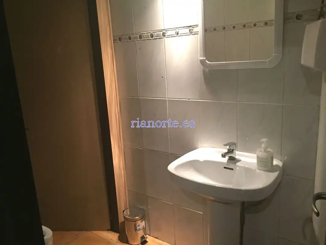 Local comercial en venta en Avenida de la Reguera 10, imagen 8