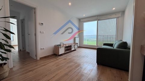 Foto 2 de Piso de alquiler en Calle Rosalía de Castro, Peñacastillo - Nueva Montaña, Santander