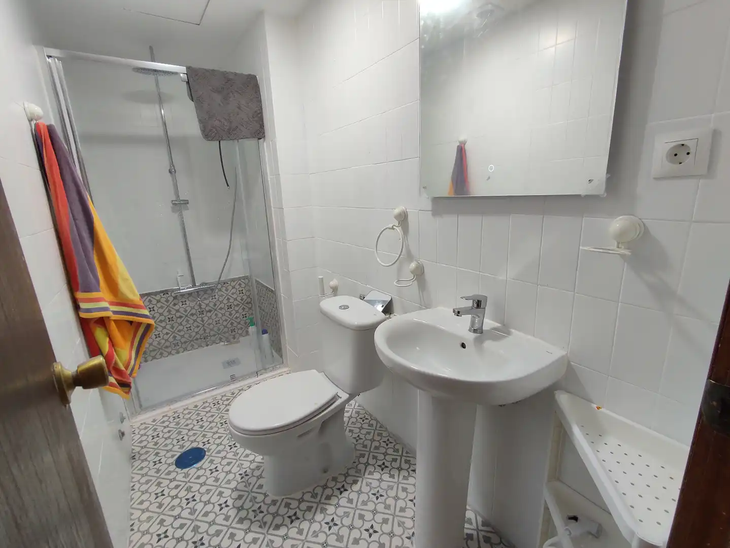 Badezimmer von Wohnung zur Miete in Torremolinos mit Klimaanlage, Heizung und Terrasse
