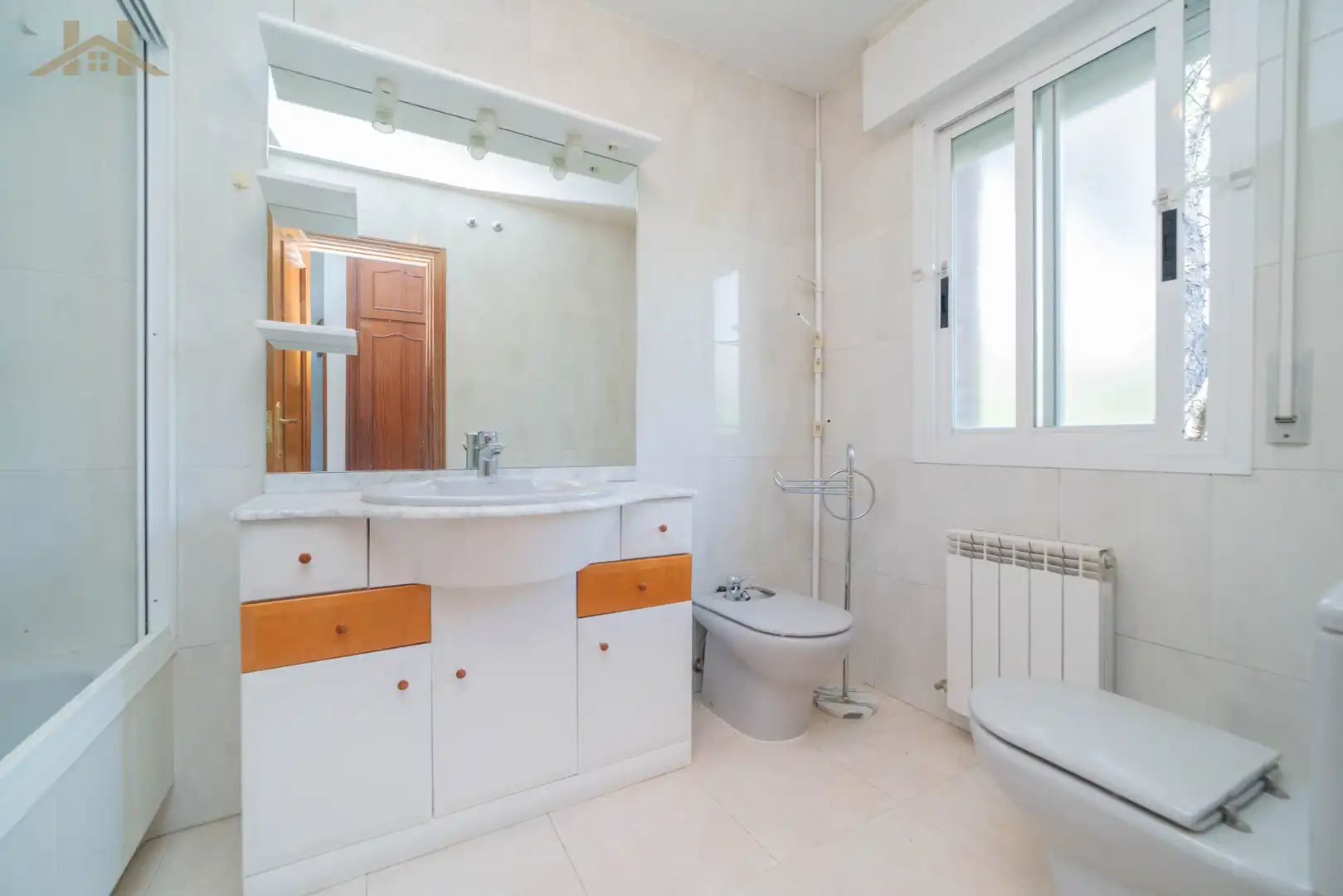 Bathroom of Detached homes for sale in Villanueva de la Cañada  with Heating, Private garden and Alarm