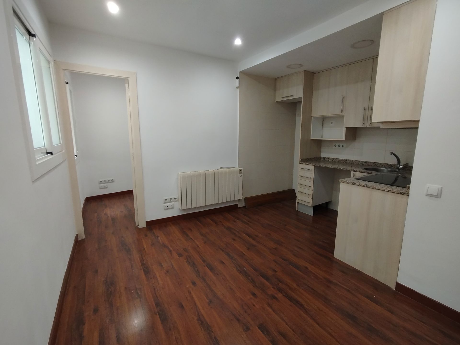 Flat for sale in  Barcelona Capital  with Heating