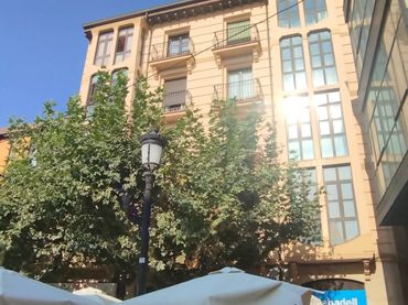 Appartamento con balcone in vendita a Plaza Ramón Benito Aceña 3