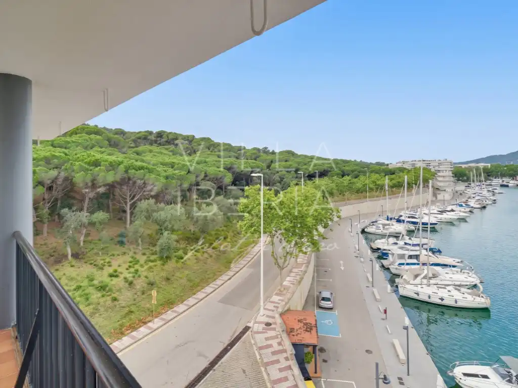 Apartamento con ascensor en venta en Carrer Punta Prima 7, imagen 5