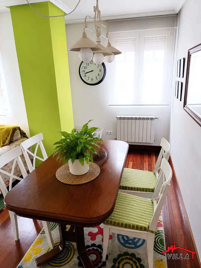 Comedor de Piso en venta en Bárcena de Cicero con Calefacción, Trastero y Amueblado