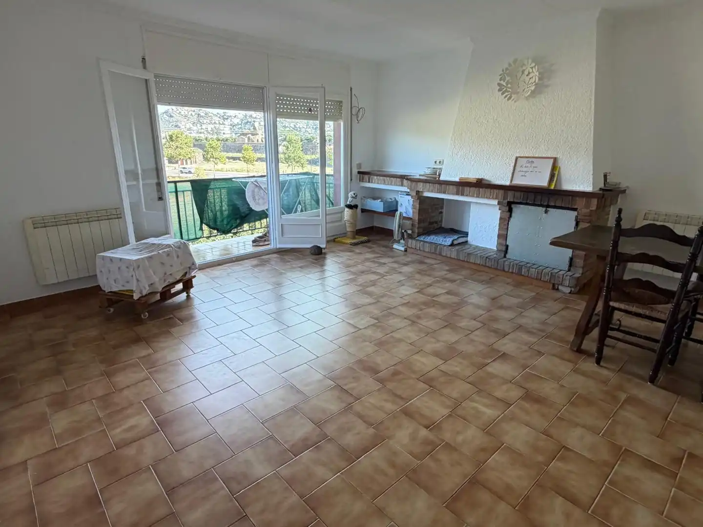 Sala de estar de Apartamento en venta en Roses con Calefacción, Terraza y Trastero
