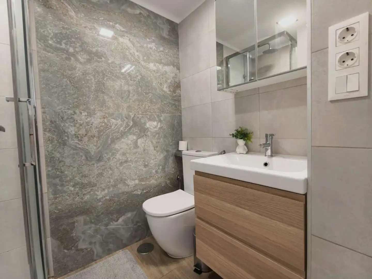 Apartments for sale in N/A, Avenida Habaneras - Curva de Palangre