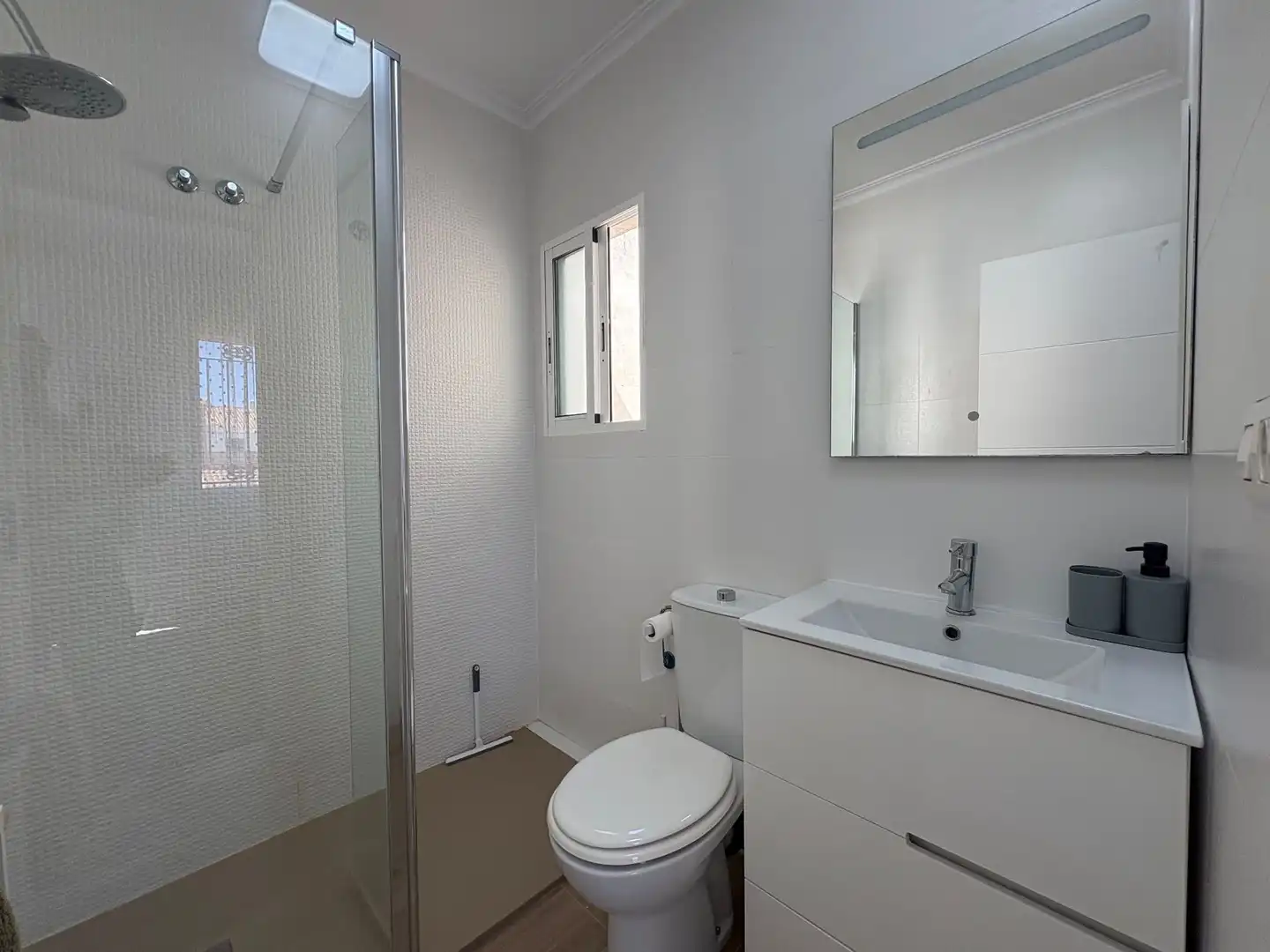 Bathroom of Detached homes for sale in Orihuela  with Air Conditioner, Heating and Terrace