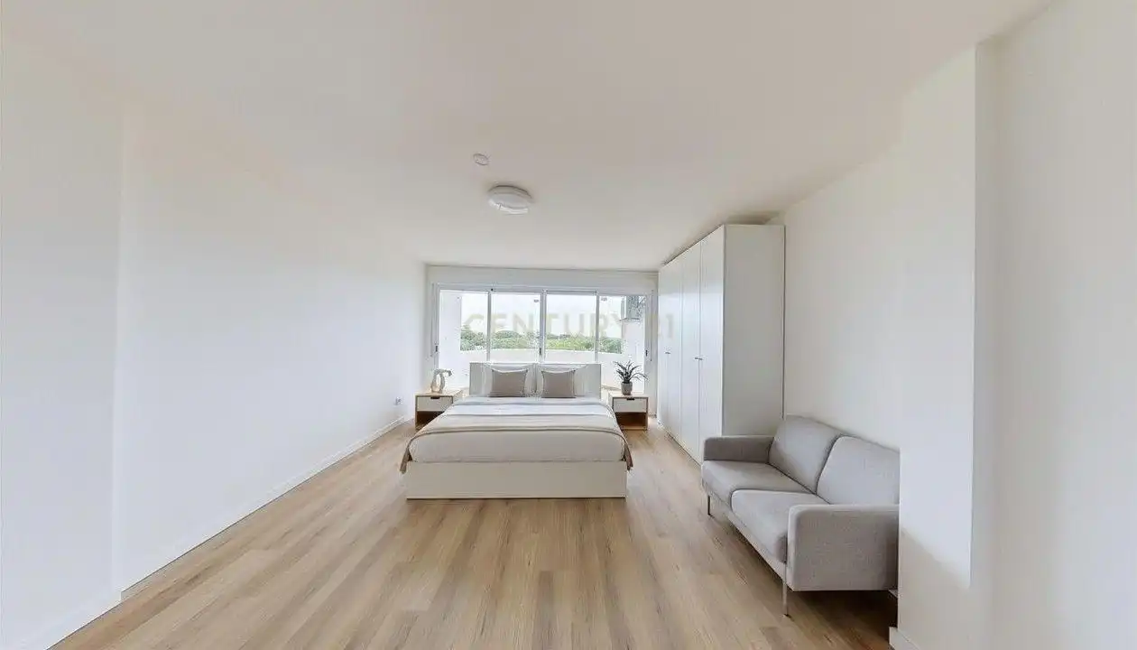 Study for sale in Marbesa