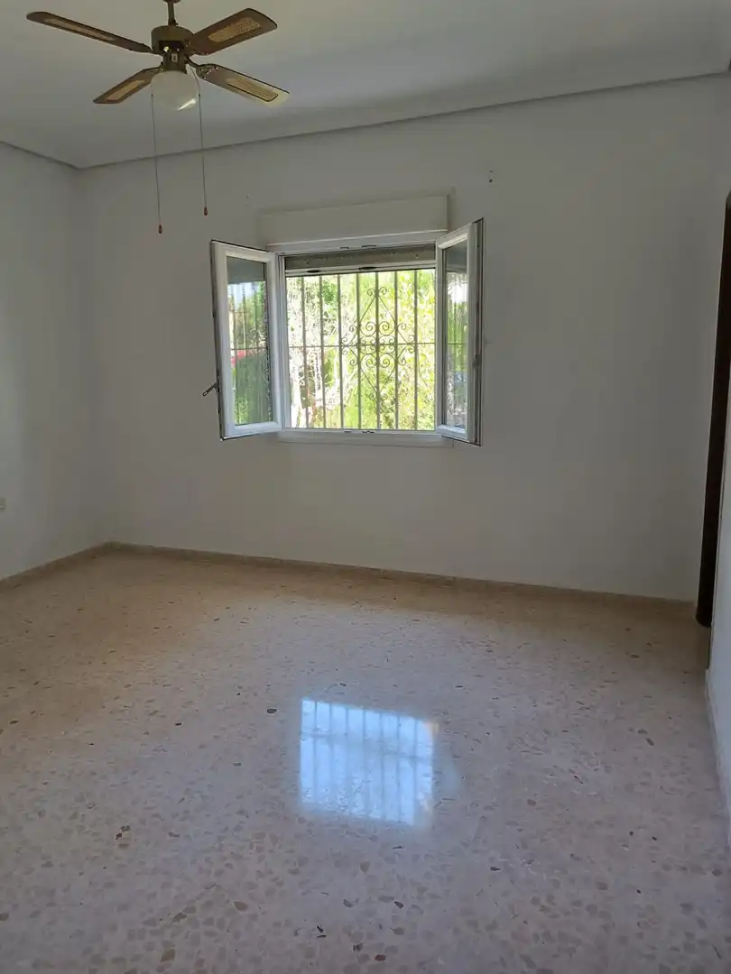 Chalet con piscina en venta en Carmona, imagen 22