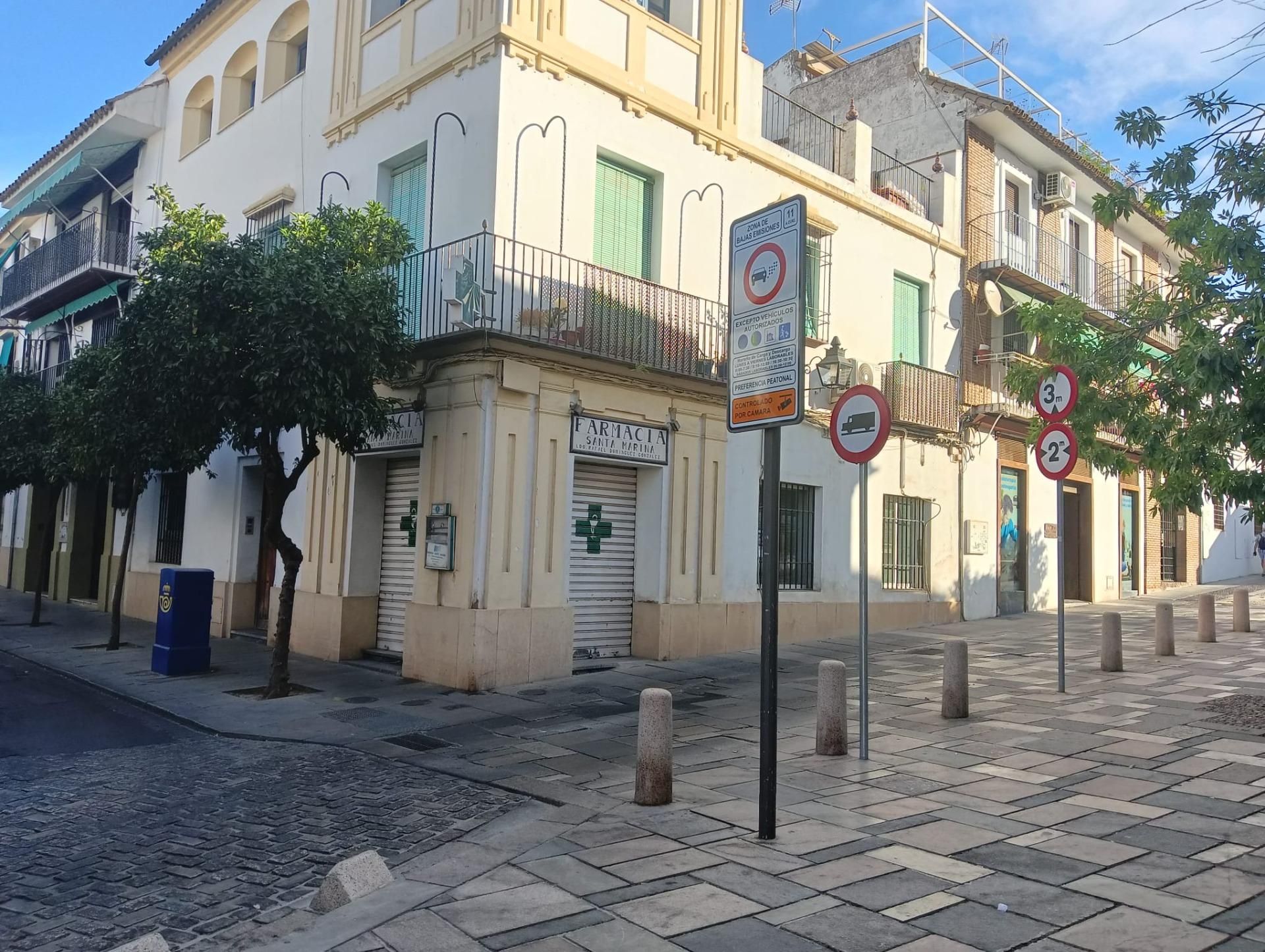 Exterior view of Premises for sale in  Córdoba Capital  with Air Conditioner