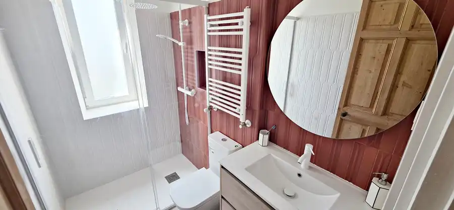 Bany de Apartament de lloguer en Gorliz amb Calefacció, Moblat i Forn