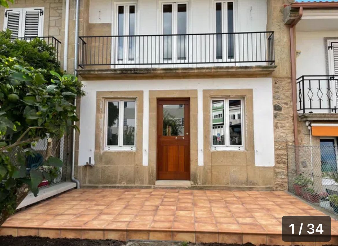 Exterior view of Single-family semi-detached for sale in A Coruña Capital   with Private garden, Terrace and Furnished