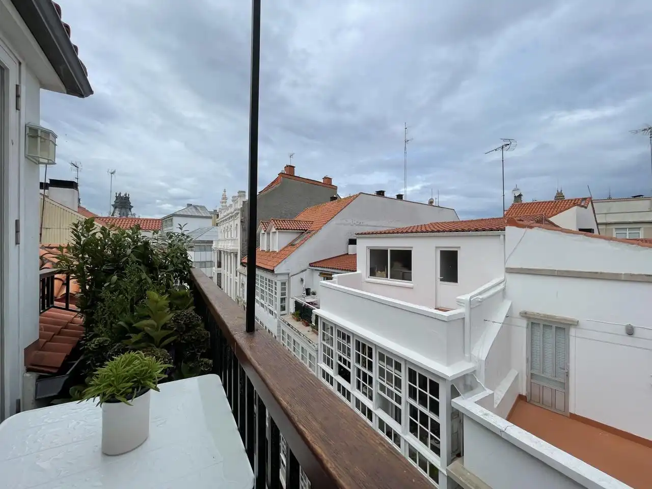 Vista exterior de Pis en venda en A Coruña Capital  amb Calefacció i Terrassa