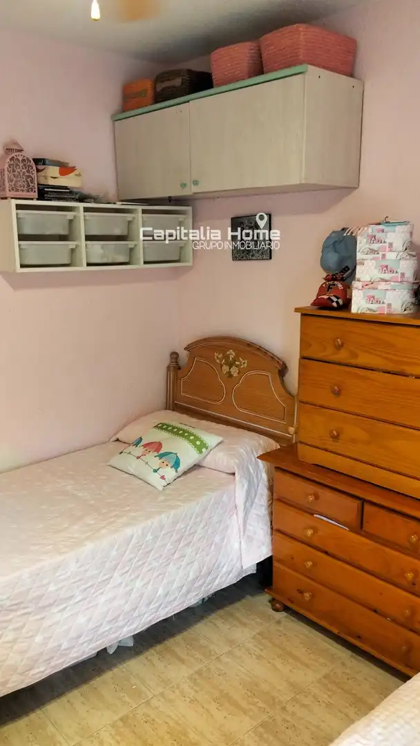 Habitación de Piso en venta en Alicante / Alacant con Aire acondicionado, Calefacción y Amueblado