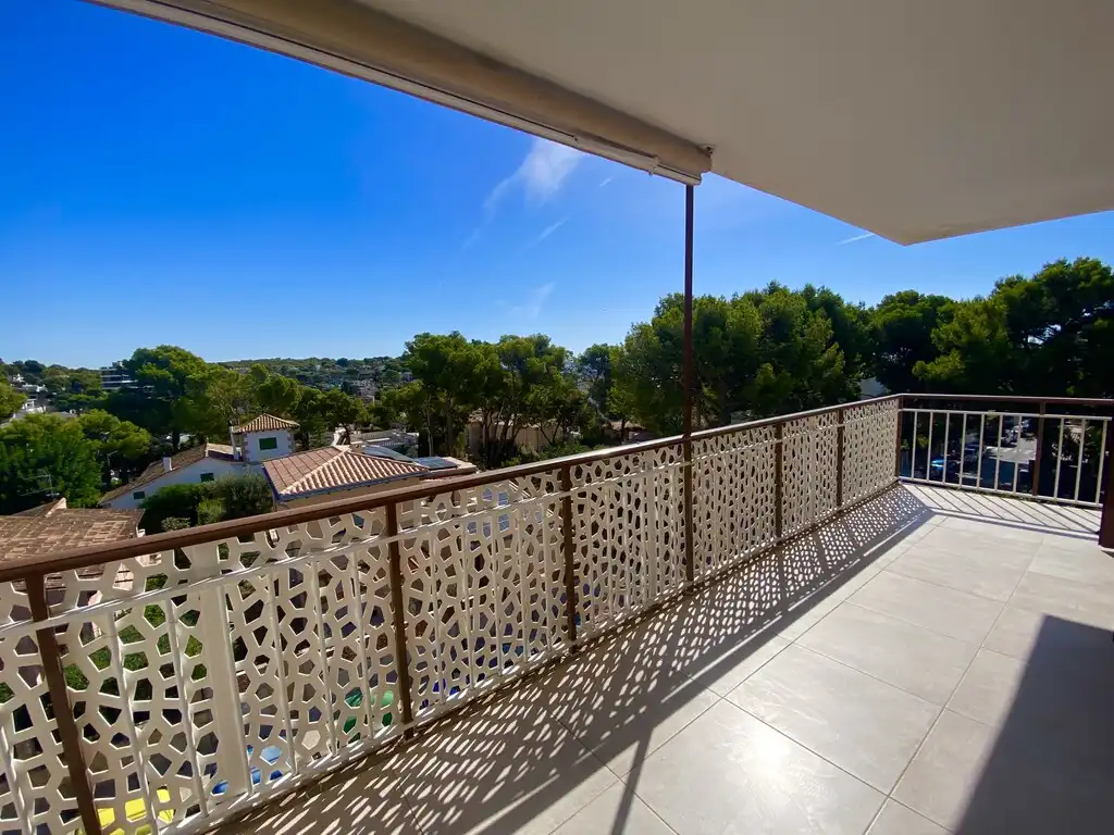 Apartamento con terraza en venta en Portals Nous