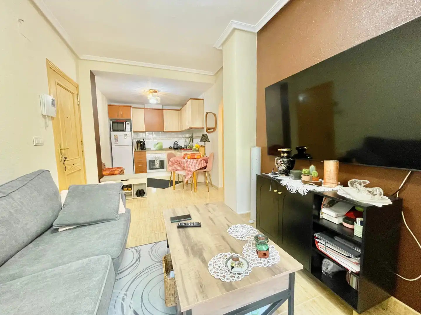 Sala d'estar de Apartament de lloguer en Formentera del Segura amb Aire condicionat, Calefacció i Terrassa