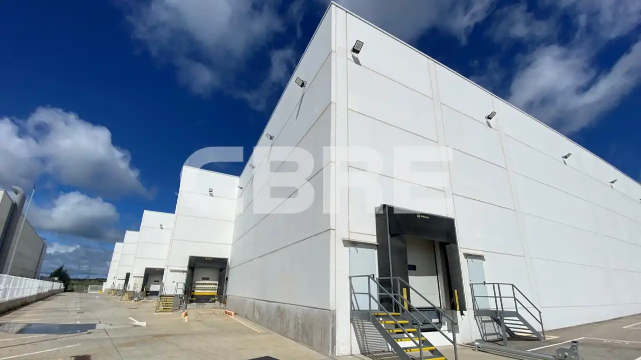 Nave industrial de alquiler en Calle de Siete Picos, 11, Zona Industrial