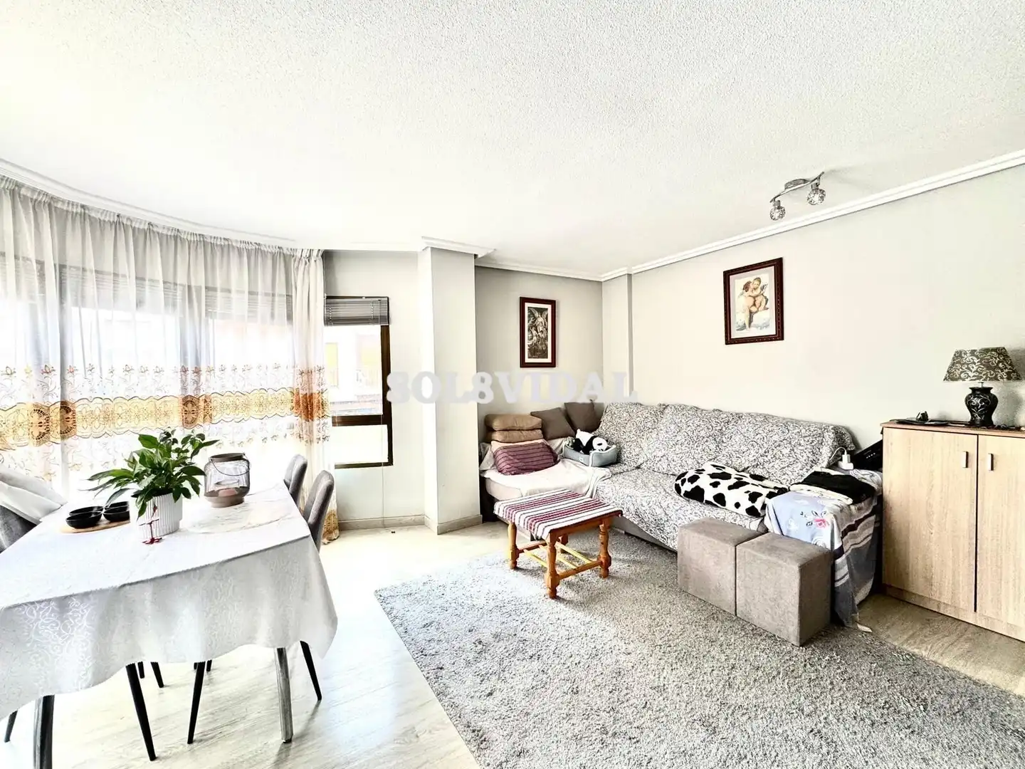 Wohnzimmer von Wohnung zum Verkauf in Bigastro