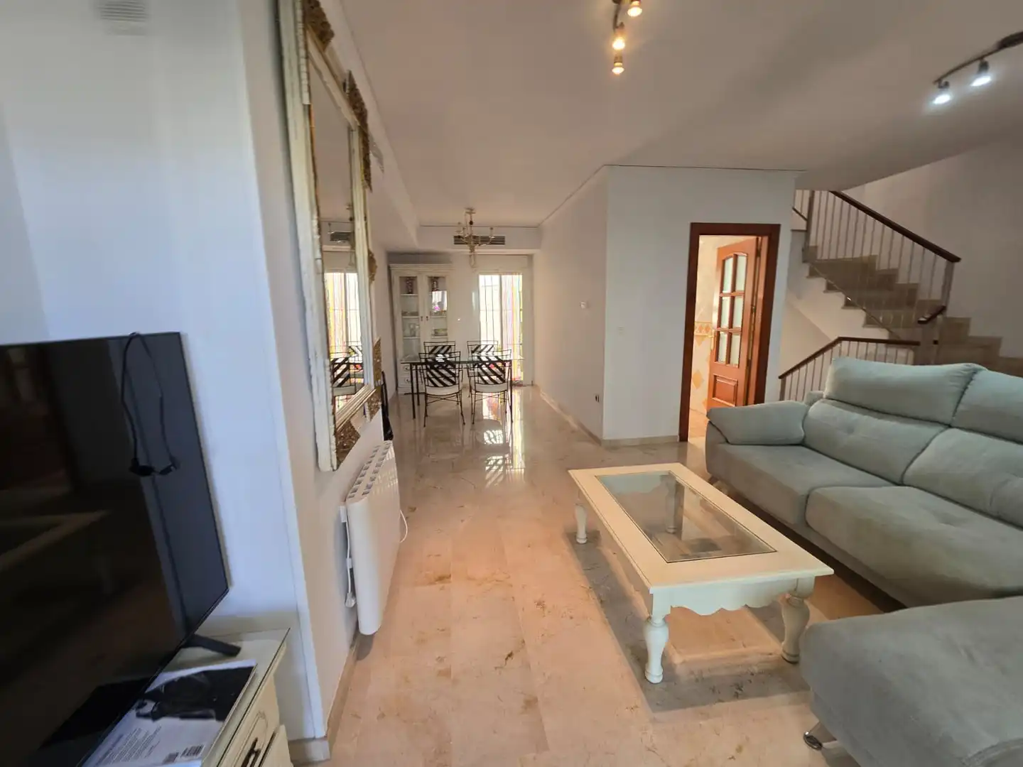 Sala de estar de Casa adosada en venta en Marbella con Amueblado
