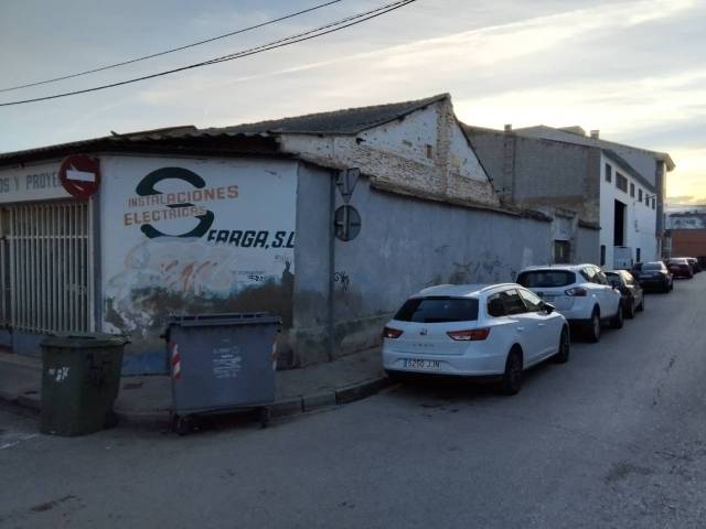 Terreno industrial en Venta en Calle calle general aguilera en Manzanares