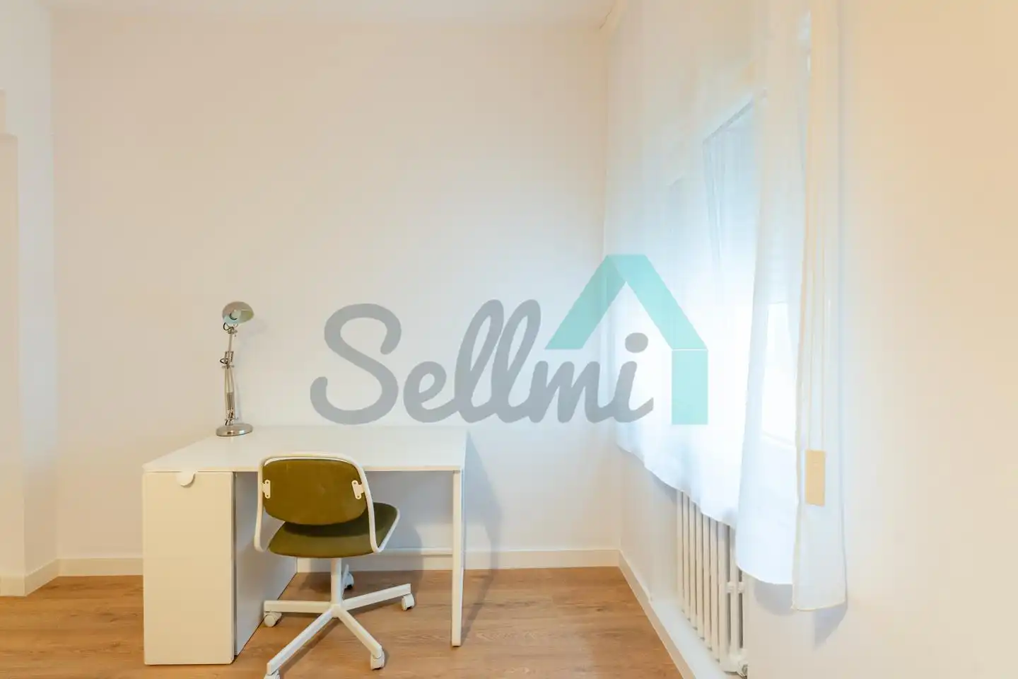 Flat for rent in De Gloria Fuertes, Masip