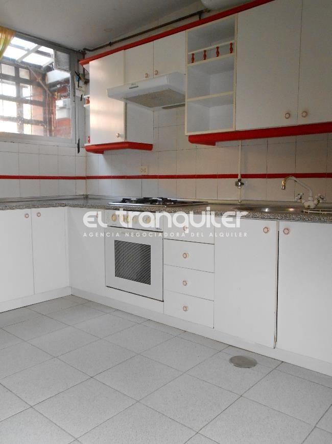 Kitchen of Flat for sale in  Madrid Capital  with Washing machine