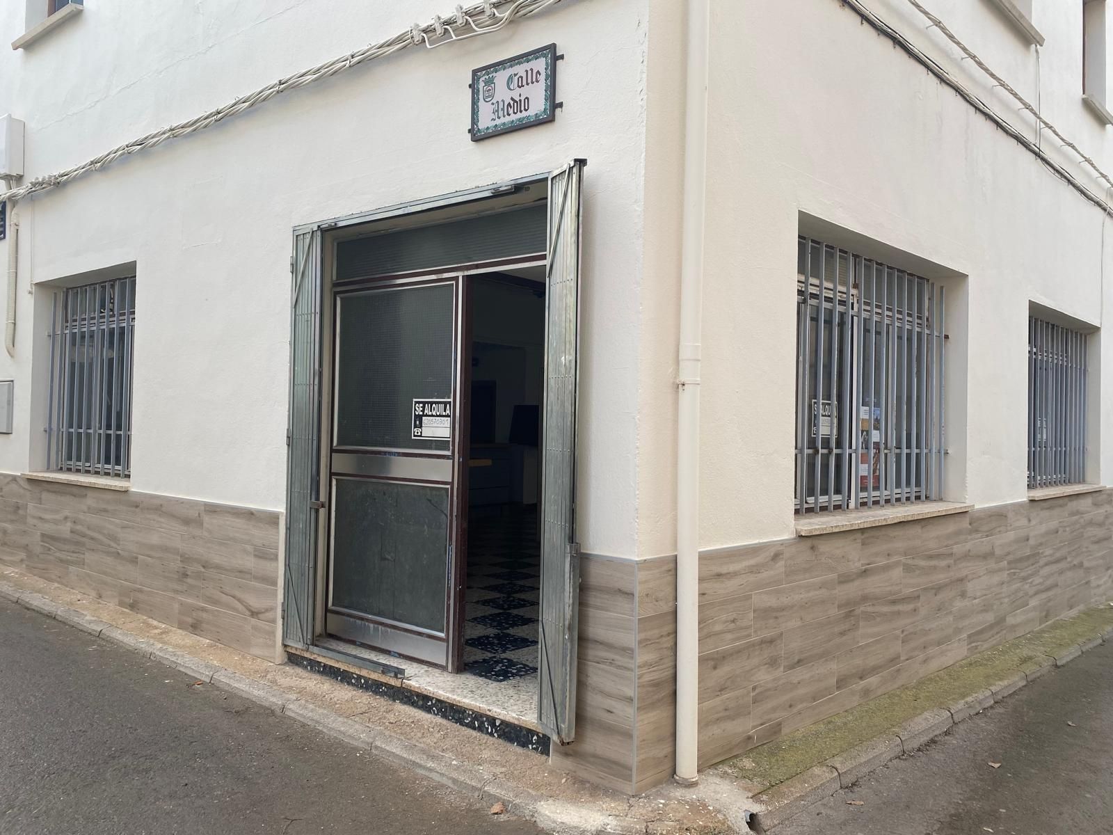 Local de alquiler en Fuentes Claras