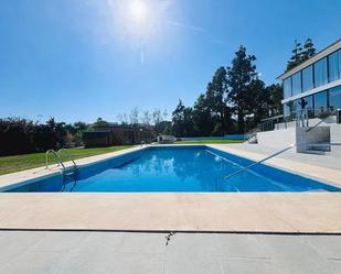 Piscina de Edifici en venda en Mijas