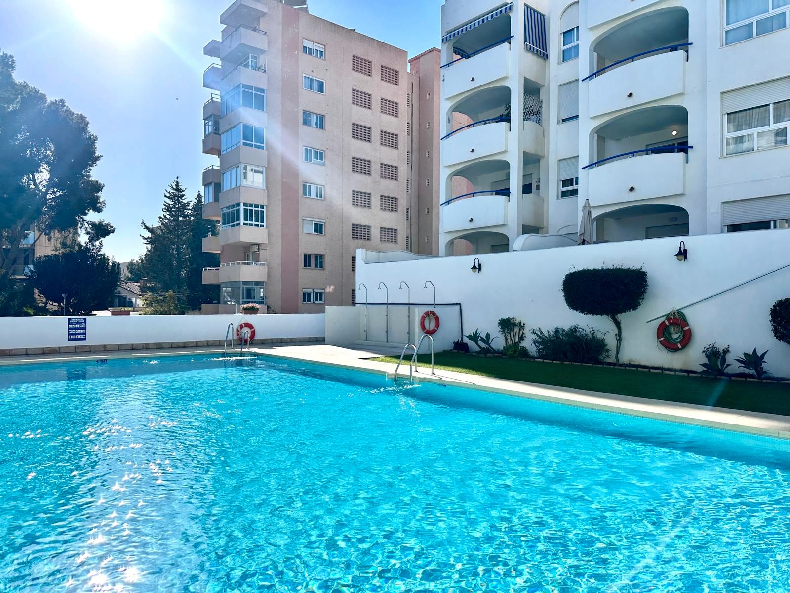 Piscina de Pis en venda en Benalmádena amb Aire condicionat, Terrassa i Moblat
