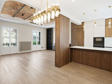 Penthouse mit Balkon zum Verkauf in Carrer d'Aragó