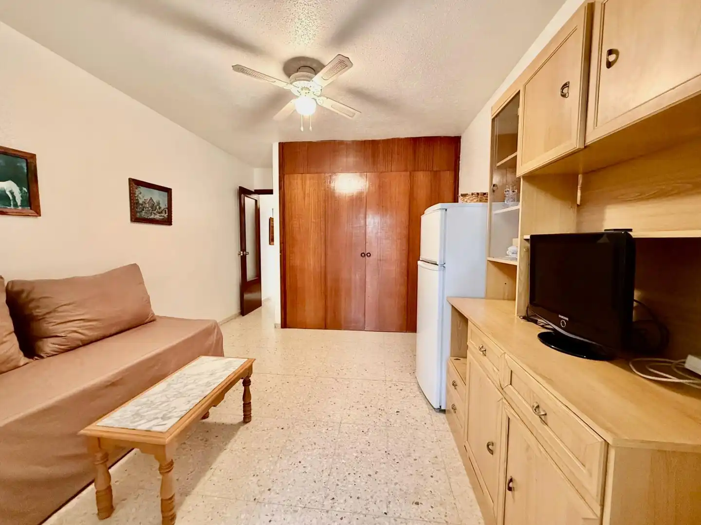Wohnzimmer von Wohnung zum Verkauf in Benidorm mit Möbliert und Gemeinschaftspool