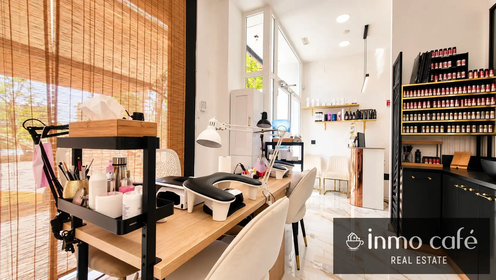 Local comercial en traspaso en CALLE ROSA CHACEL, imagen 4