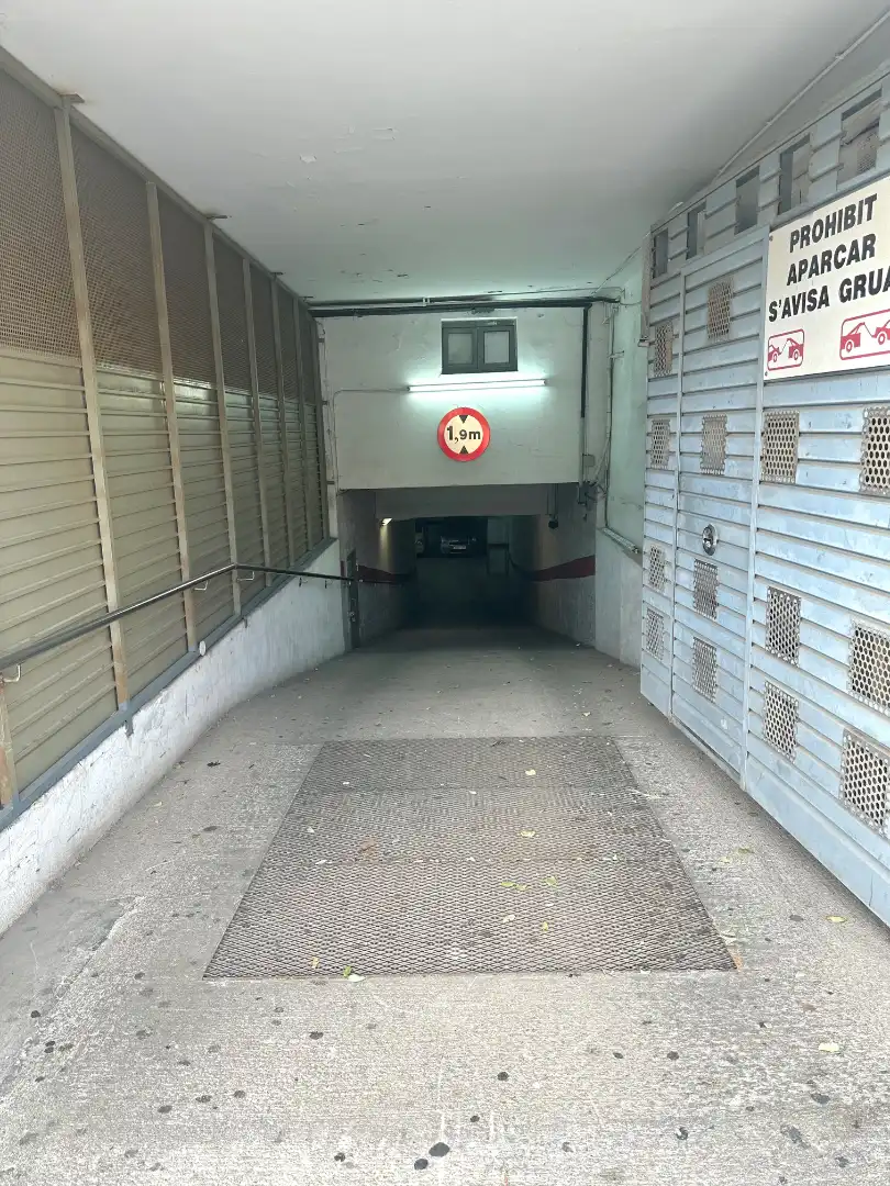 Aparcament de Garatge en venda en Barcelona