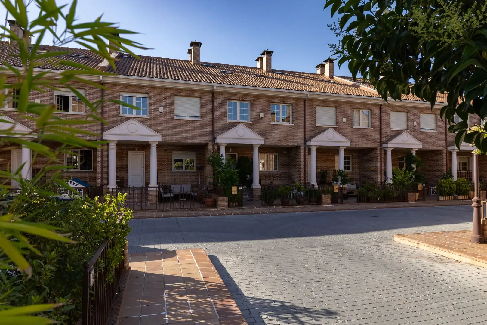 Vista exterior de Casa adosada en venta en Madrid con Aire acondicionado, Calefacción y Terraza