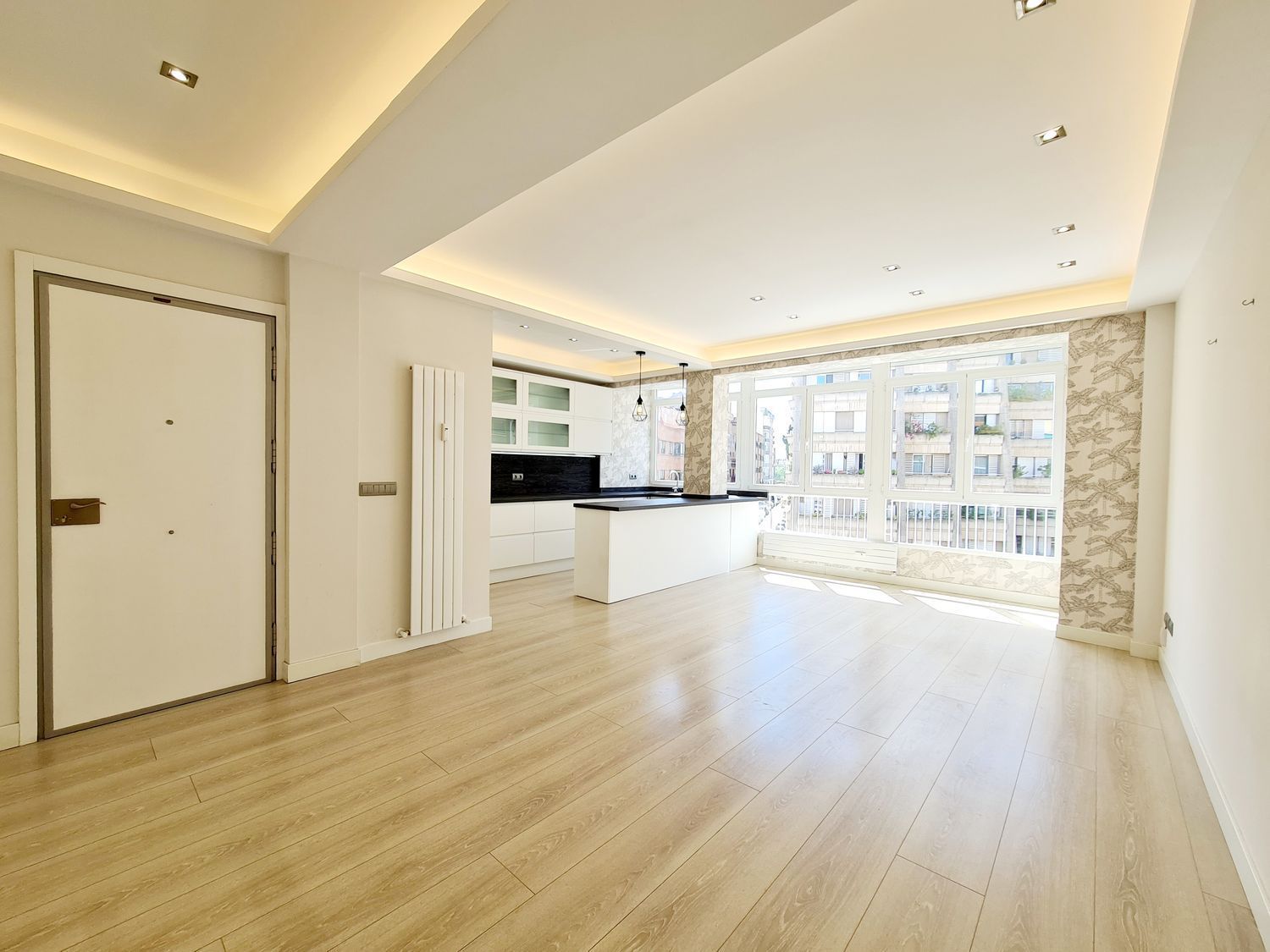 Kitchen of Flat to rent in  Madrid Capital  with Air Conditioner and Heating