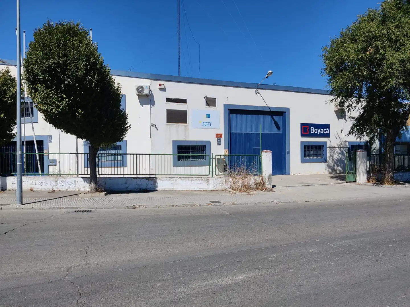 Industrial building for sale in Calle Huelma 101, imagen 3