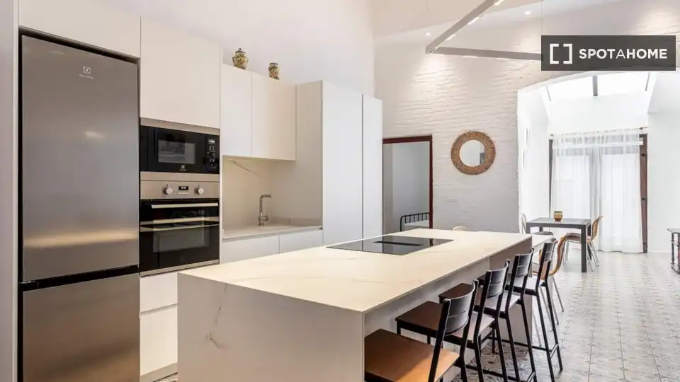 Cocina de Piso de alquiler en Valencia con Aire acondicionado, Calefacción y Amueblado