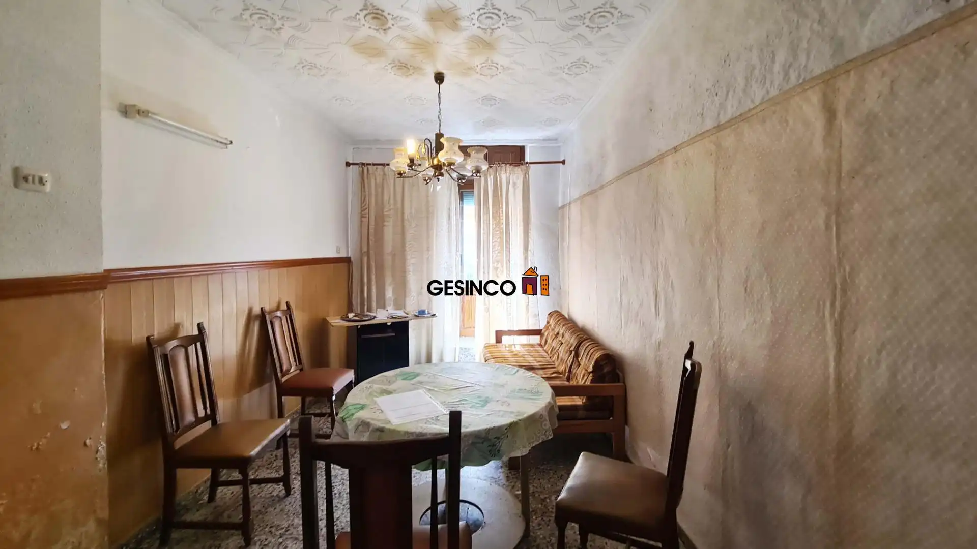 Wohnzimmer von Maisonette zum Verkauf in Bocairent
