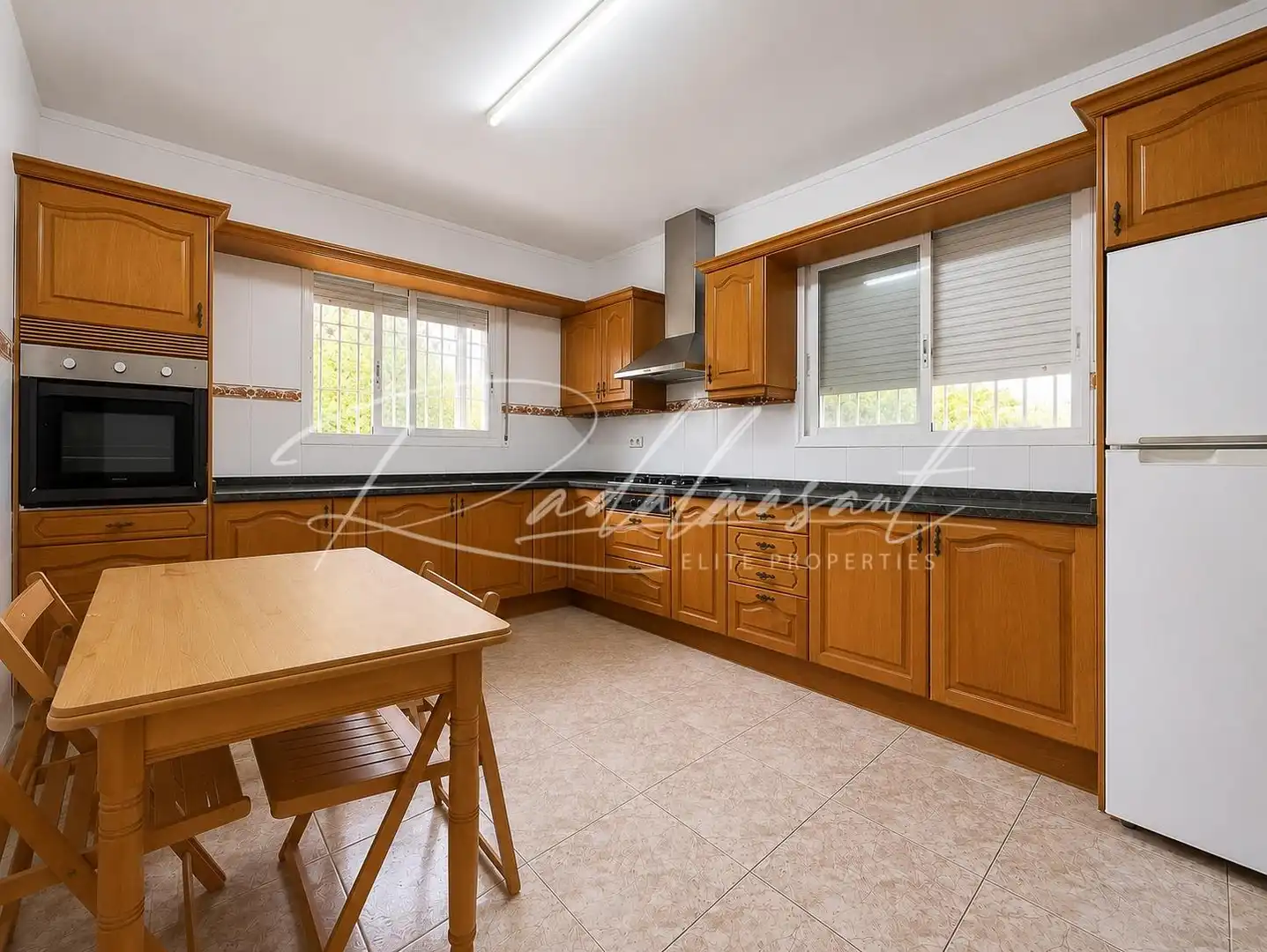 Cuina de Casa o xalet en venda en Reus amb Calefacció, Terrassa i Traster