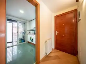 Wohnung zum Verkauf in Madrid mit Klimaanlage, Heizung und Privatgarten