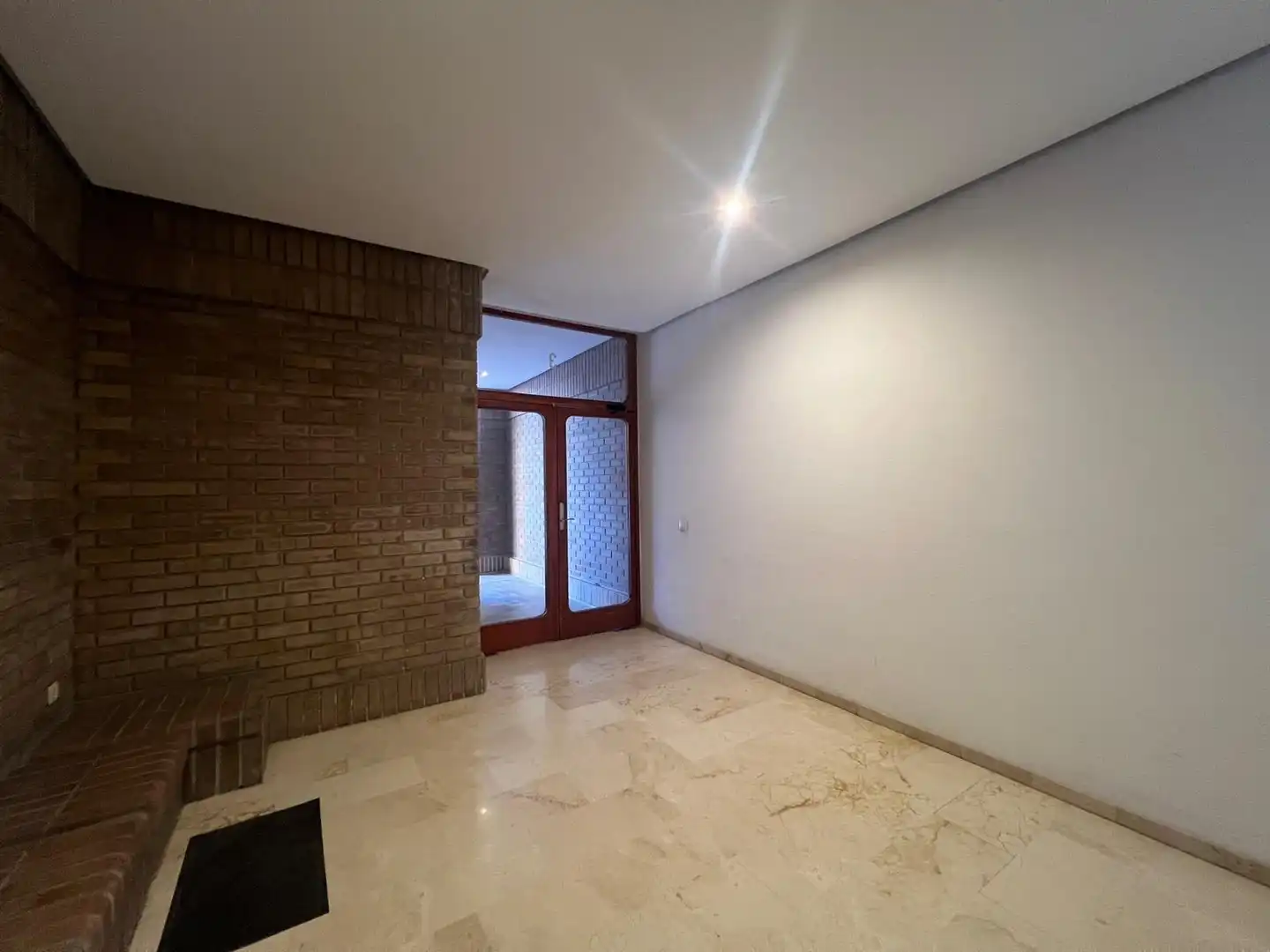 Piso de alquiler en Valencia con Jardín privado, Terraza y Amueblado
