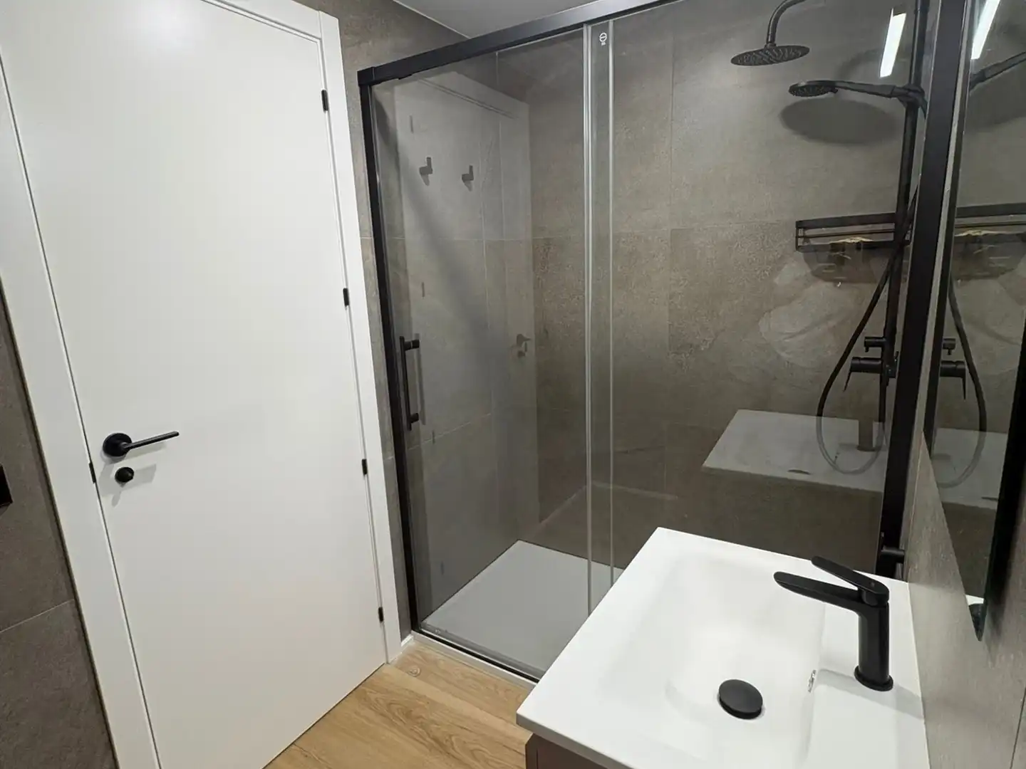 Badezimmer von Wohnung zur Miete in Murcia mit Klimaanlage, Heizung und Terrasse
